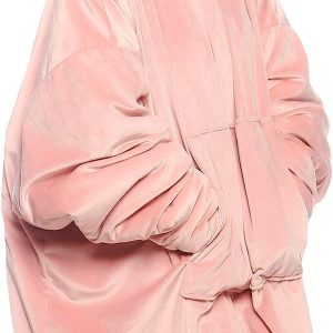 Oversized wearable blanket in blush fits all.