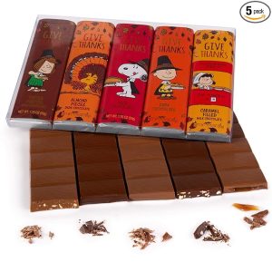Thanksgiving Gift Pack – 5 Kosher Snoopy Chocolate Bars and Peanuts in a Features gourmet bars